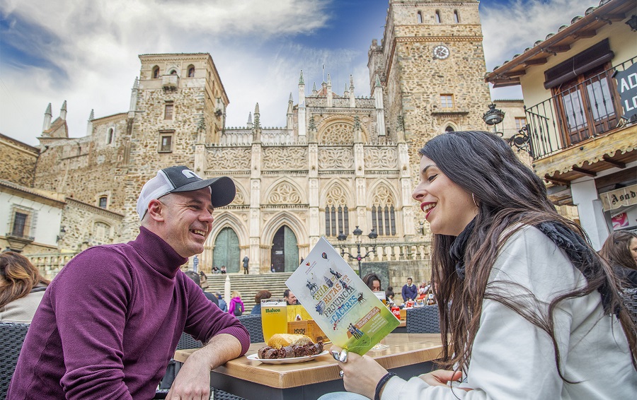 Descubre Cáceres con sus bonos turísticos y solidarios